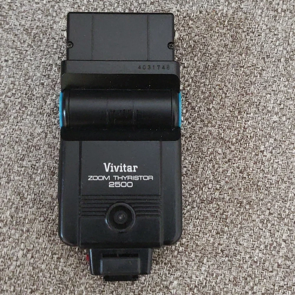 Vivitar zoom flash